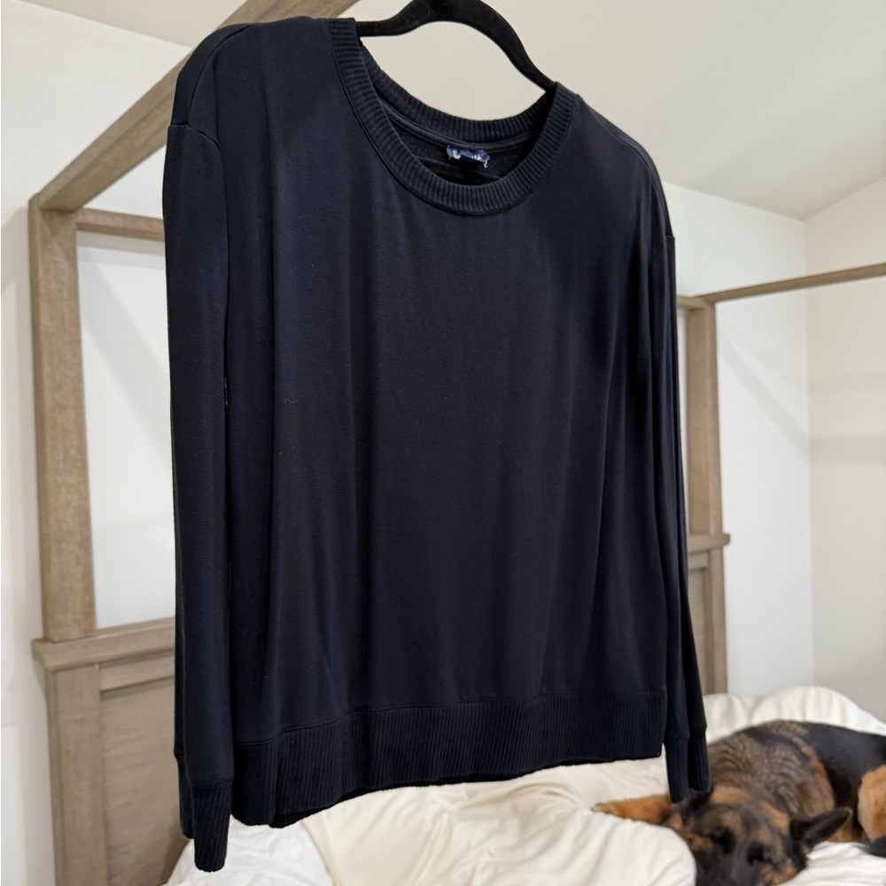 Splendid Black Sweater Medium